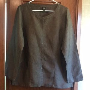 ✨Eileen Fisher Linen button down top.